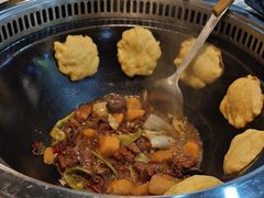 -哈尔滨烧烤·山河村铁锅炖(交大店)