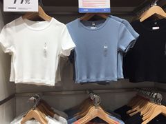 -优衣库(郑州丹尼斯大卫城店)