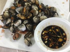 -覃记海鲜美食餐厅