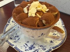-Café Monson