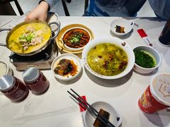 -渝是乎酸菜鱼·川渝小炒(新世界百货望京店)