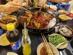 -岗上渣渣老火锅(两路口店)