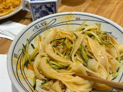 -陇上秦轩西安biangbiang面(EFC欧美金融商业城店)