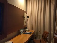-上海浦东康桥绿地假日酒店