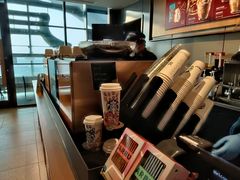 -星巴克(青岛火车北站候车大厅店)