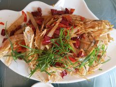 -覃记海鲜美食餐厅