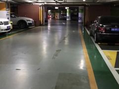 -北京华联万柳购物中心-停车场