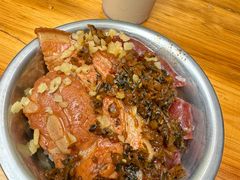 -梁阿婆廿年老牌扣肉糯米饭