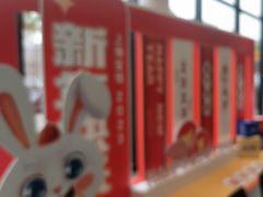 -上海宝信宝马4S店