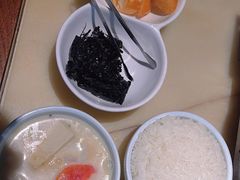-佬麻雀·新湘菜(东方宝泰店)