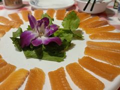 -醉美东江·三文鱼·烧鸡公