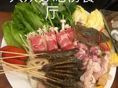 -樾餐厅泰式海鲜火锅(民歌湖店)