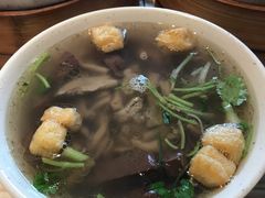 鸭血粉丝汤-鸡鸣汤包(复地活力广场店)