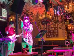 -喜鹊音乐酒馆(西街店)