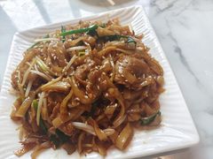 干炒牛河-粤仔湾砂锅粥(金太湖店)