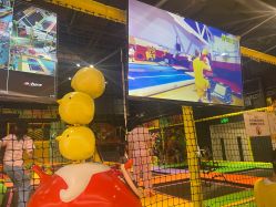 -蹦蹦跳跳(新奥购物中心店)