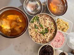 -正宗杨记普洱酸醋米线(总店)