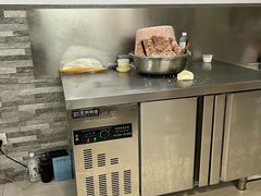 -黄阿姨锅贴大王(万航渡路店)