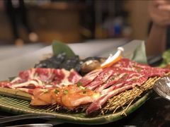 -山川小町·极番烧肉(新地假日广场店)