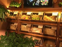 -云海肴·汽锅鸡·云南菜(天山百盛优客店)