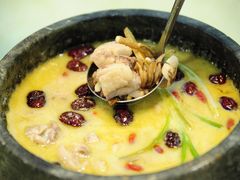 -墨脱石锅椰子鸡•香草鸭•东山羊(大东海店)