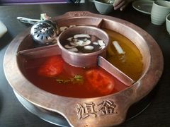 -滇釜火锅·能喝汤的火锅(车公庄店)
