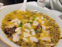 -江城小馆陕南妈妈菜·全球旅行餐厅(钟楼店)