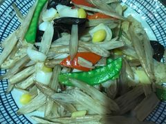 鲜百合炒莲藕-龙桥私厨·姜花菊花过桥鱼·顺德菜(容桂店)