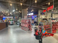 -YONEX苗江运动城(源深店)
