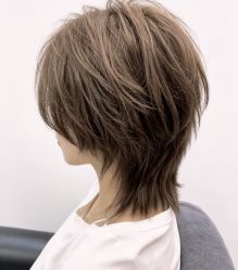 -首脑美发沙龙