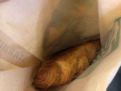 -星巴克(广州南站A18检票口楼上)