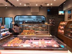 -巴黎贝甜(宜山路店)