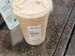 -星巴克(上海虹桥新天地二店)