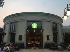 -星巴克(迪士尼小镇店)