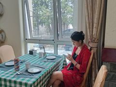 -起士林西餐厅(东经路店)