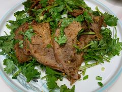 干拌牛肉-犇逸·乐山跷脚牛肉·四川现炒(览海店)