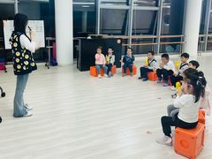 -小荧星艺校(浦东中环分校)