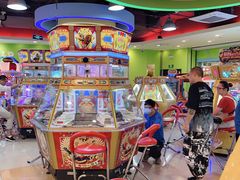 -汤姆熊欢乐世界(滨江店)