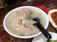 -雷祖芳老妈蹄花店