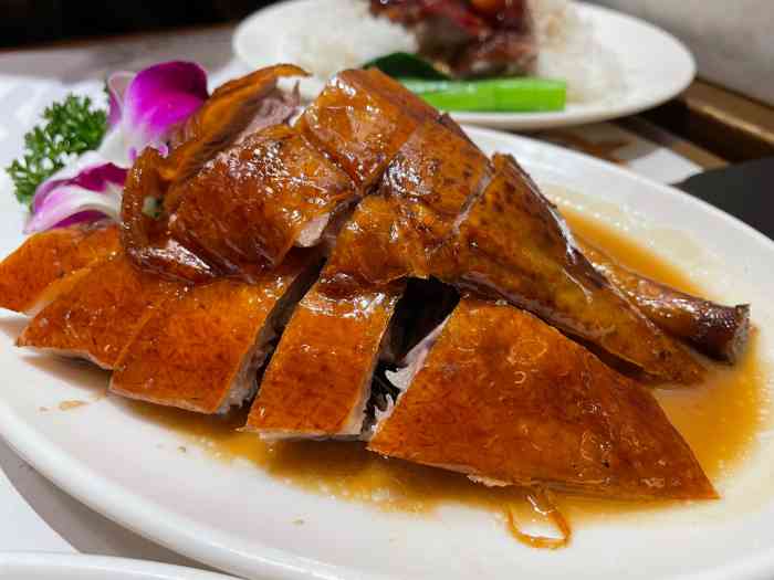 甘牌烧鹅(宝华商业中心店)-"非常好吃,一家街头食肆,座位拥挤,但是没.