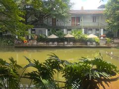 -喜洲吧·江畔老船厂·庭院餐厅(喜临院店)