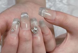 -爱纶美·美甲美睫半永久