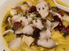-渝是乎川渝小炒(龙旗购物中心店)