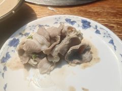 -洞庭洲·防空洞火锅·烧烤·铜锅涮肉(新百广场店)