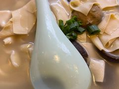 -红灯笼面食馆(世贸店)