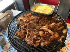 招牌酸菜猪五花肉-北京小炮儿炙子烤肉·铜锅涮肉(珠江路店)