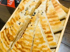 饽饽饼-王明古法砂锅居(开化寺店)