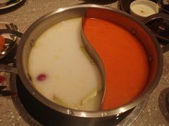 招牌鲜料冬阴功汤锅-集渔泰式海鲜自助火锅(新世纪广场店)