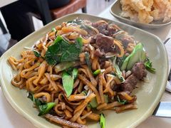 干炒牛河-胡须佬鸡煲四季火锅(龙珠大道店)