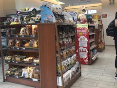 -全家便利店(新闸路二店)